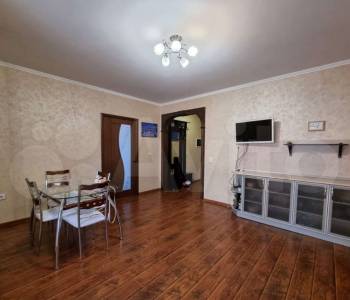 Продается 1-комнатная квартира, 49,5 м²