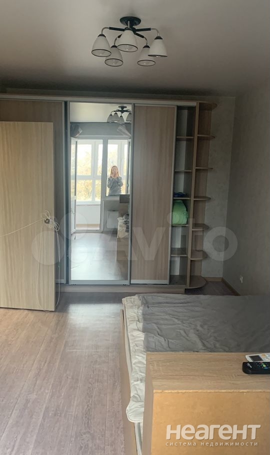 Продается 1-комнатная квартира, 32,7 м²