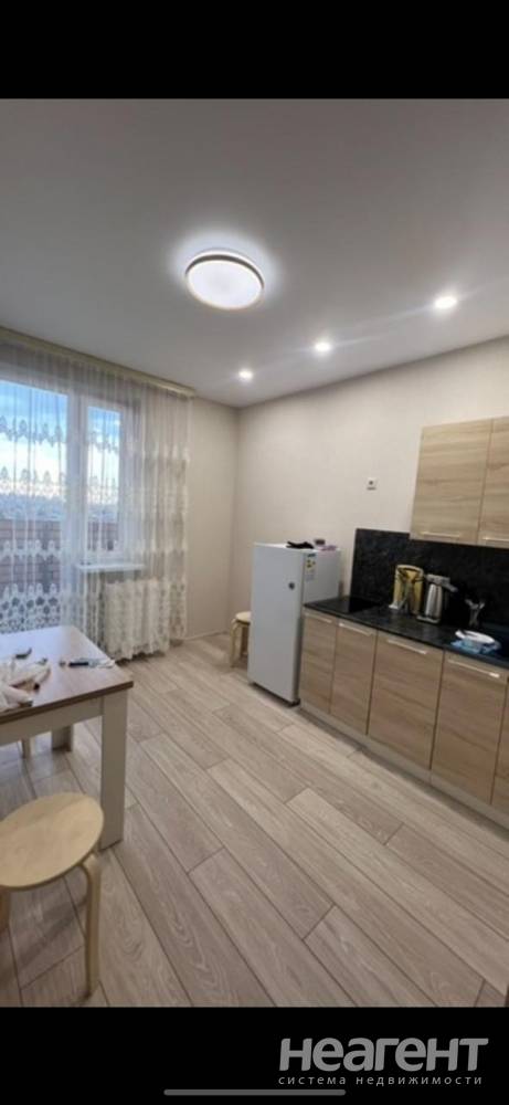 Сдается 1-комнатная квартира, 35 м²