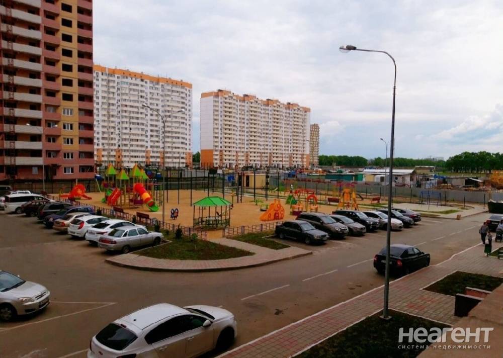 Сдается 1-комнатная квартира, 44 м²