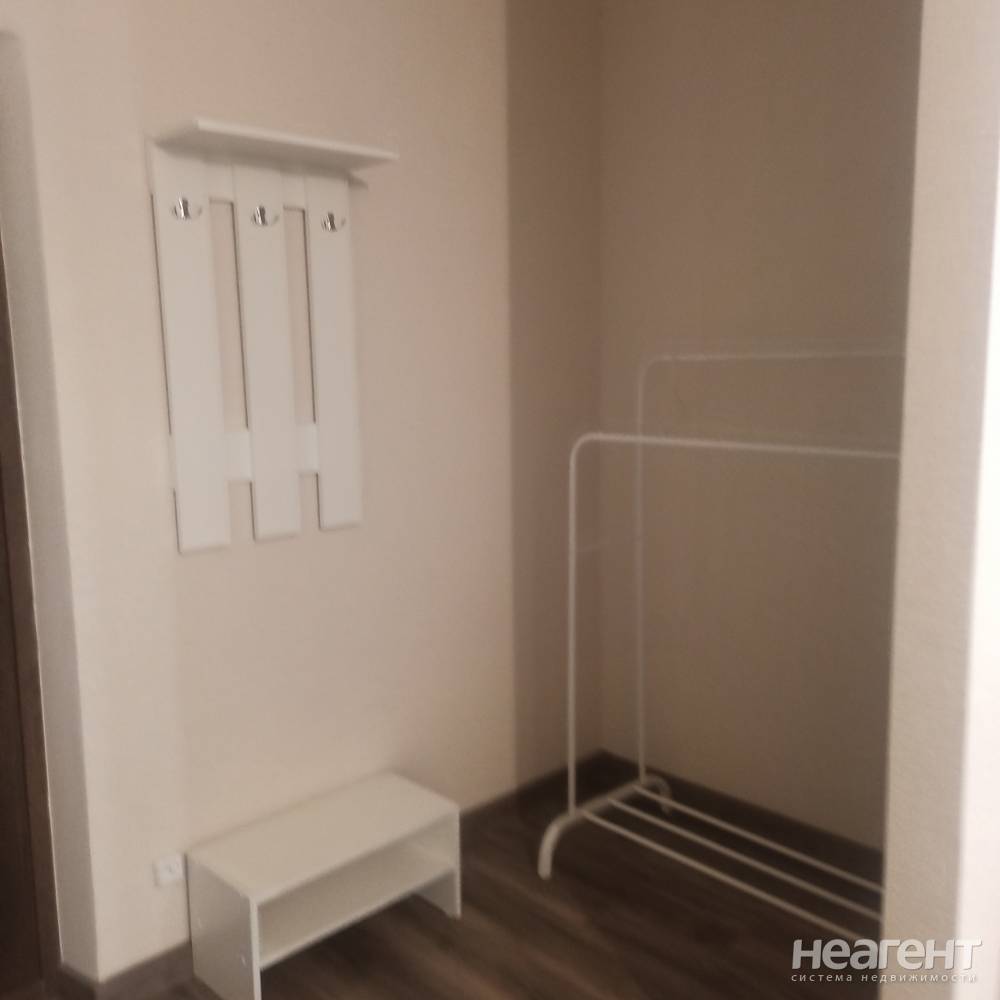 Сдается 1-комнатная квартира, 30 м²