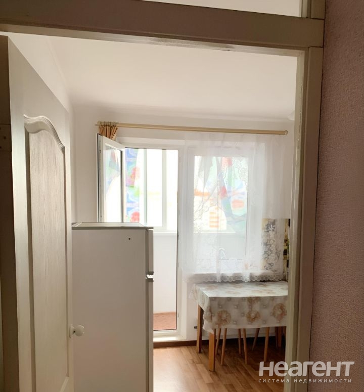 Продается 1-комнатная квартира, 37,5 м²