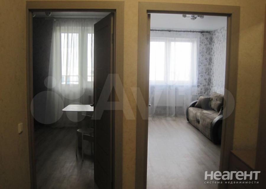 Сдается 1-комнатная квартира, 38 м²