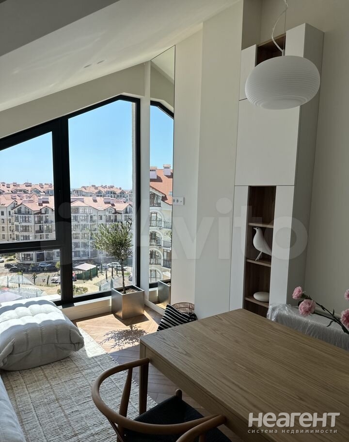 Продается 1-комнатная квартира, 50 м²