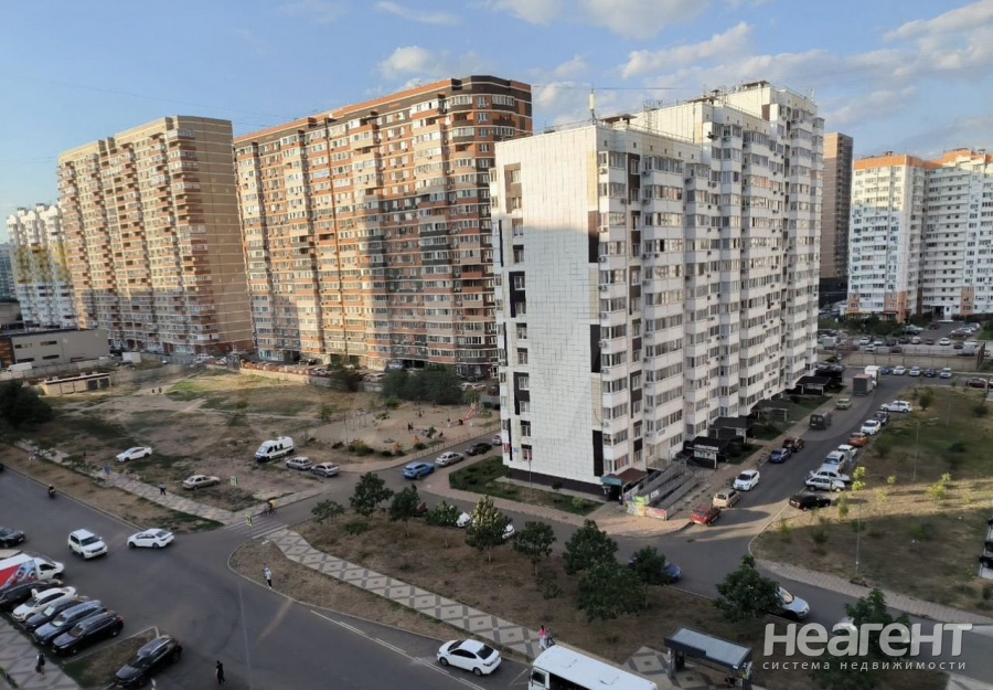 Продается 1-комнатная квартира, 36 м²