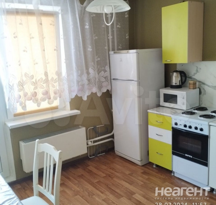 Продается 1-комнатная квартира, 38 м²