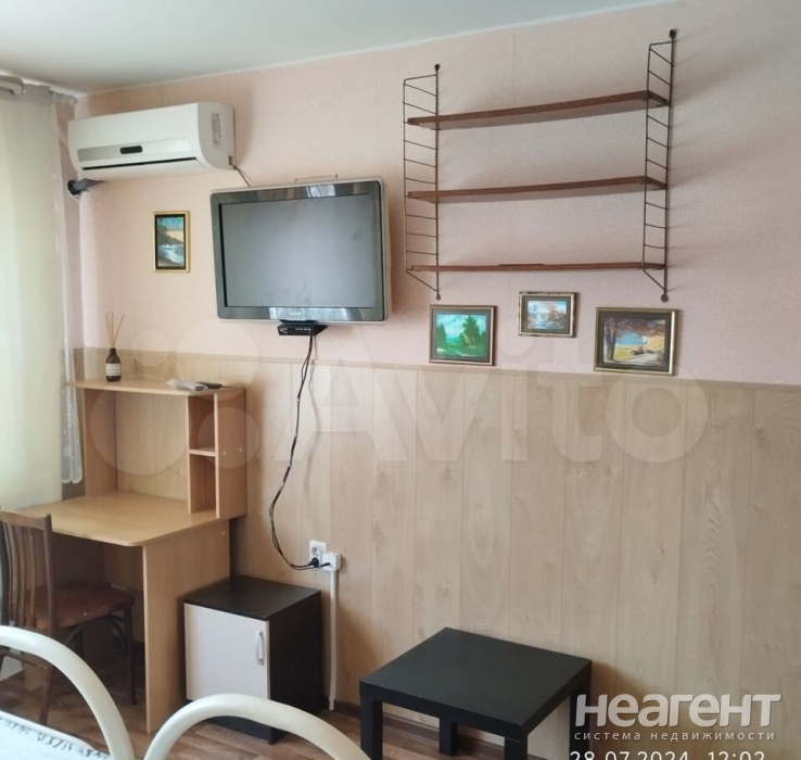 Продается 1-комнатная квартира, 38 м²