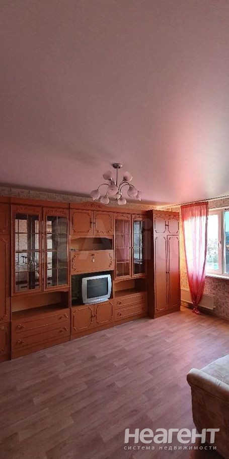 Сдается 1-комнатная квартира, 40 м²