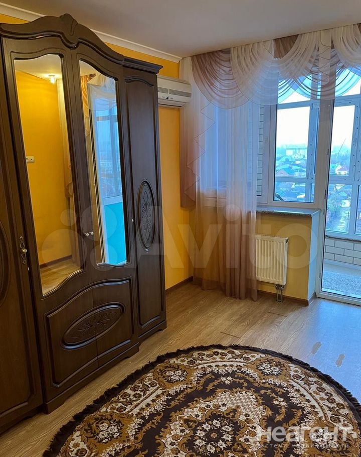 Сдается 2-х комнатная квартира, 75 м²