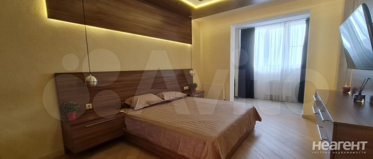 Продается 2-х комнатная квартира, 90 м²