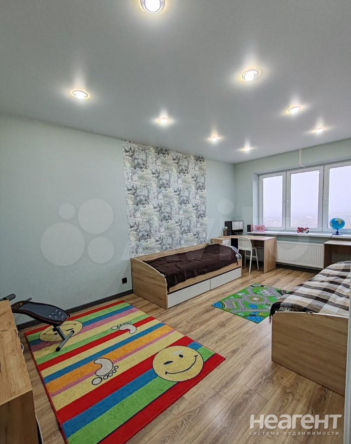 Продается 3-х комнатная квартира, 106 м²