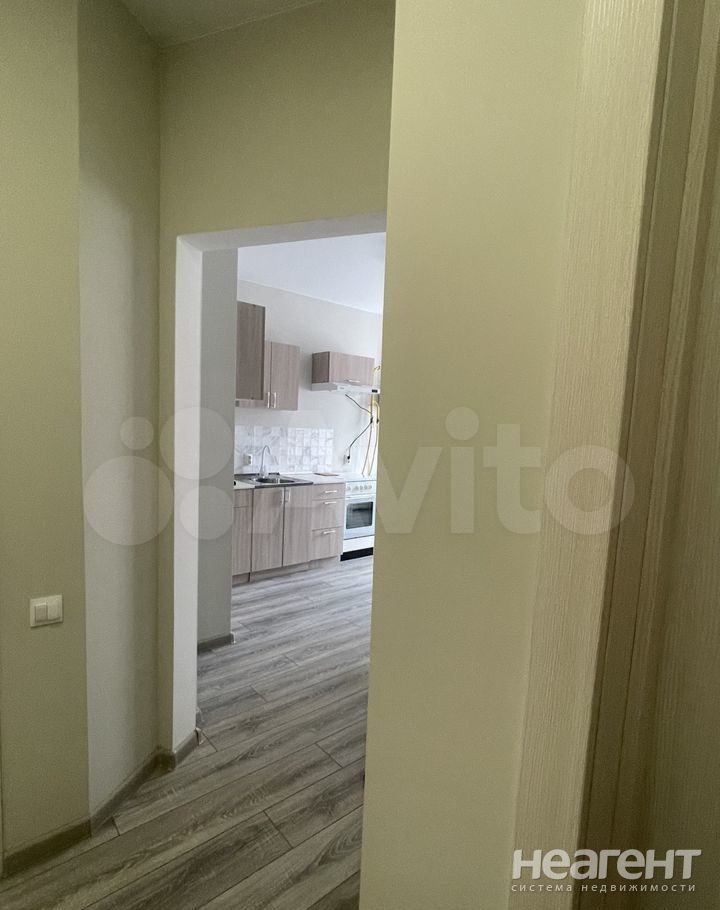 Продается 1-комнатная квартира, 37,5 м²