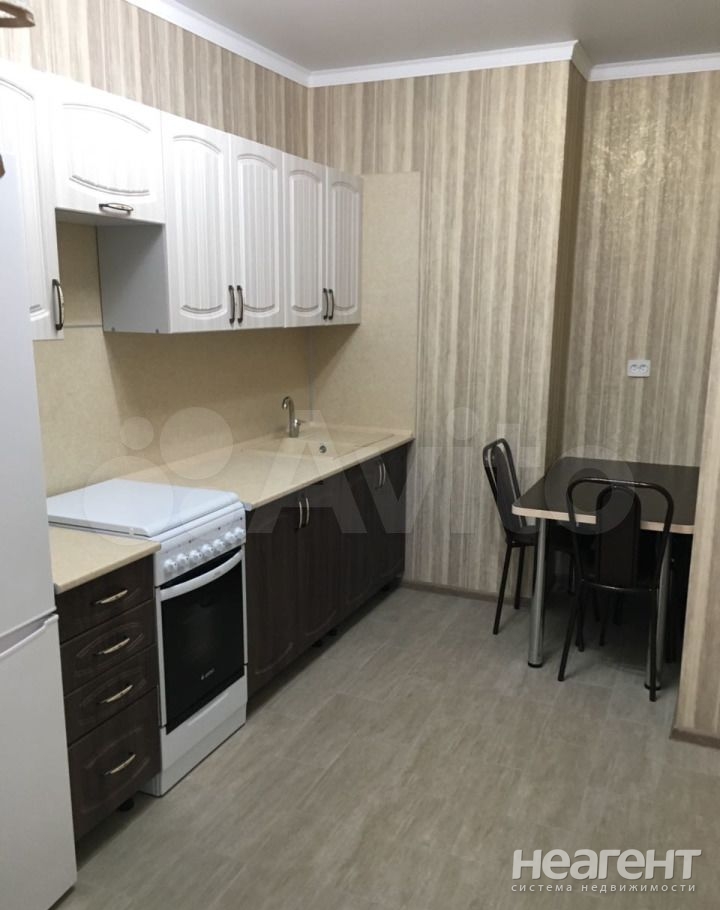 Сдается 1-комнатная квартира, 32 м²