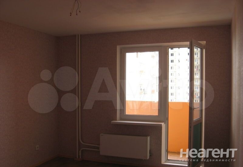 Продается 1-комнатная квартира, 37,7 м²