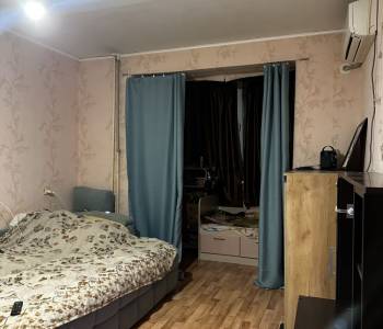 Продается 1-комнатная квартира, 40 м²