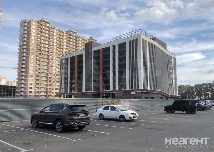 Продается 1-комнатная квартира, 37 м²