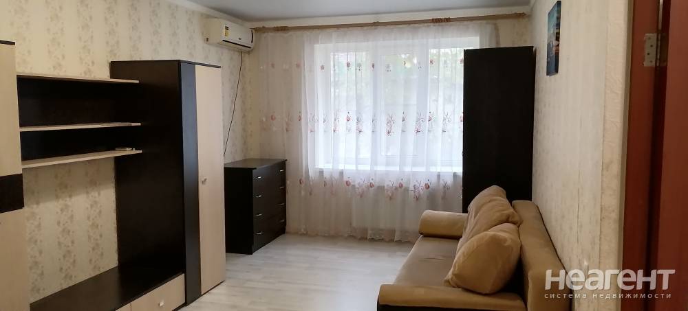 Сдается 1-комнатная квартира, 41 м²