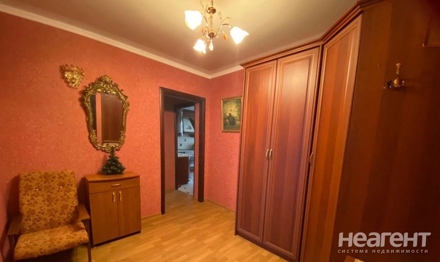 Сдается 2-х комнатная квартира, 70 м²