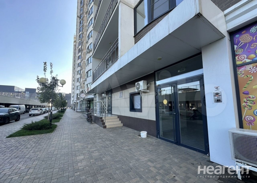 Продается 1-комнатная квартира, 41 м²