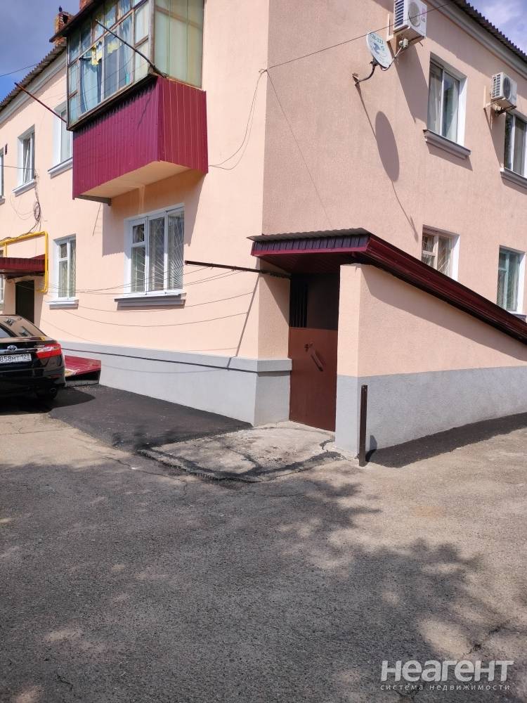 Продается 2-х комнатная квартира, 42 м²