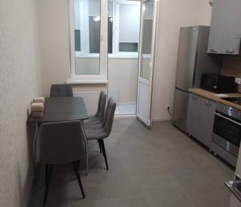 Сдается 1-комнатная квартира, 37 м²