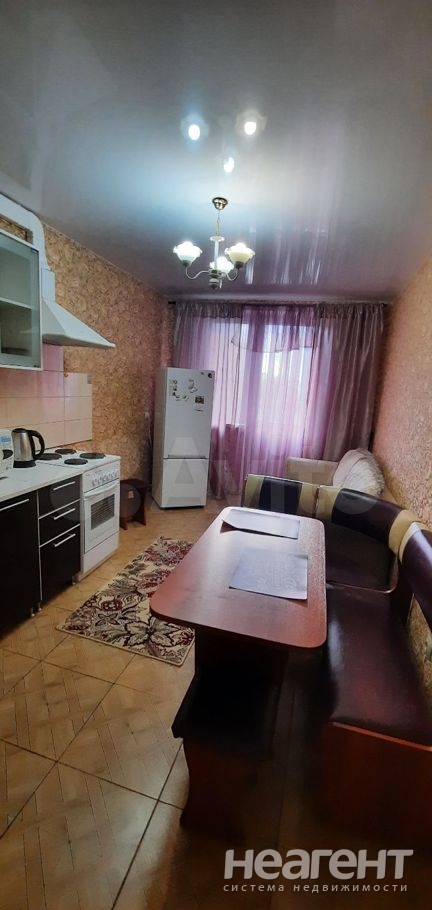 Сдается 1-комнатная квартира, 40 м²