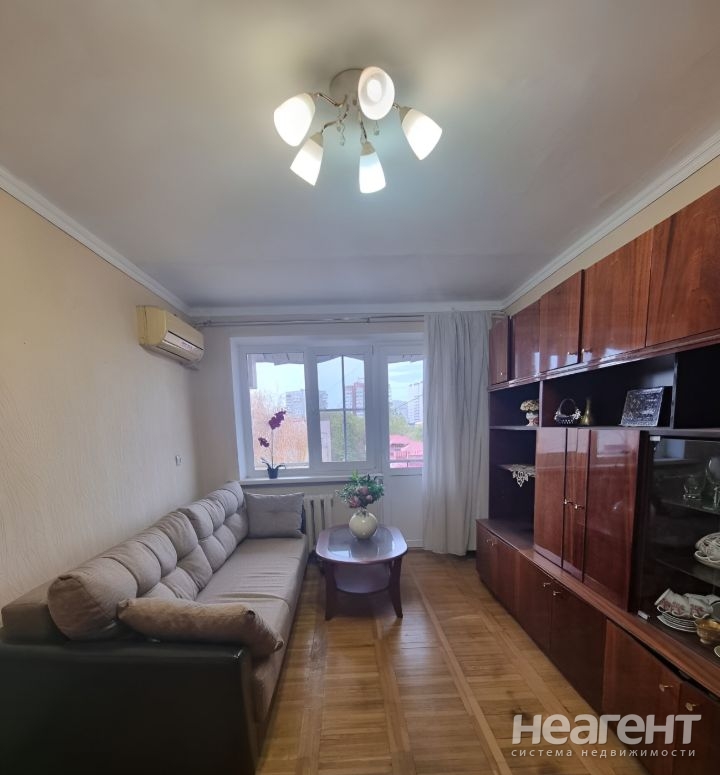 Сдается 2-х комнатная квартира, 65 м²