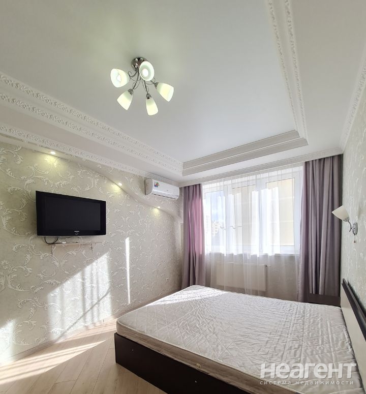 Сдается 1-комнатная квартира, 40 м²