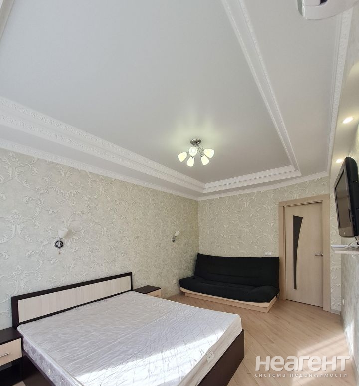 Сдается 1-комнатная квартира, 40 м²