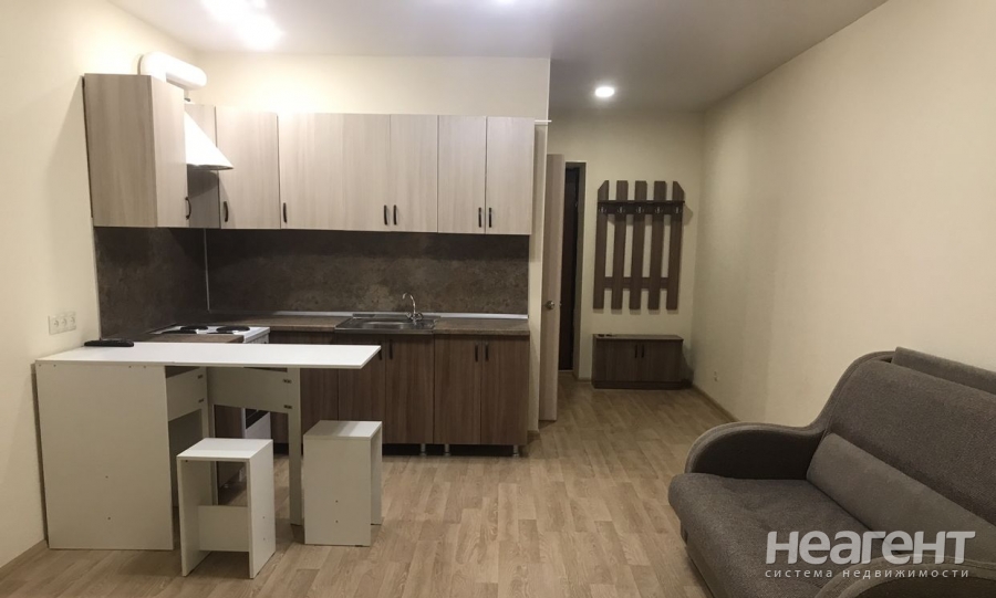 Сдается 1-комнатная квартира, 32 м²