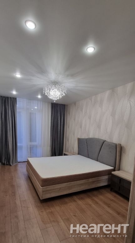 Продается 2-х комнатная квартира, 80,4 м²