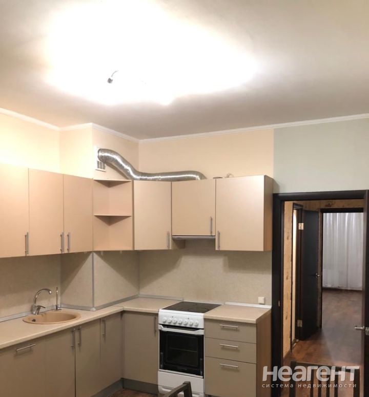 Сдается 2-х комнатная квартира, 62 м²