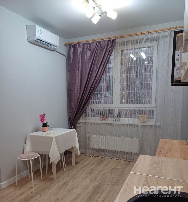 Сдается 1-комнатная квартира, 33 м²