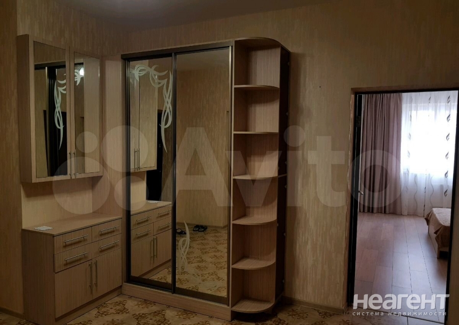 Сдается 2-х комнатная квартира, 70 м²