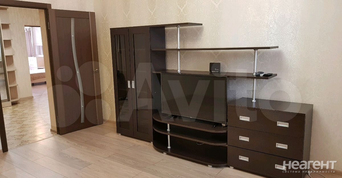 Сдается 2-х комнатная квартира, 70 м²