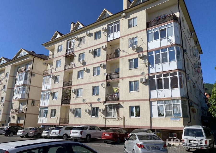 Продается 1-комнатная квартира, 49,1 м²