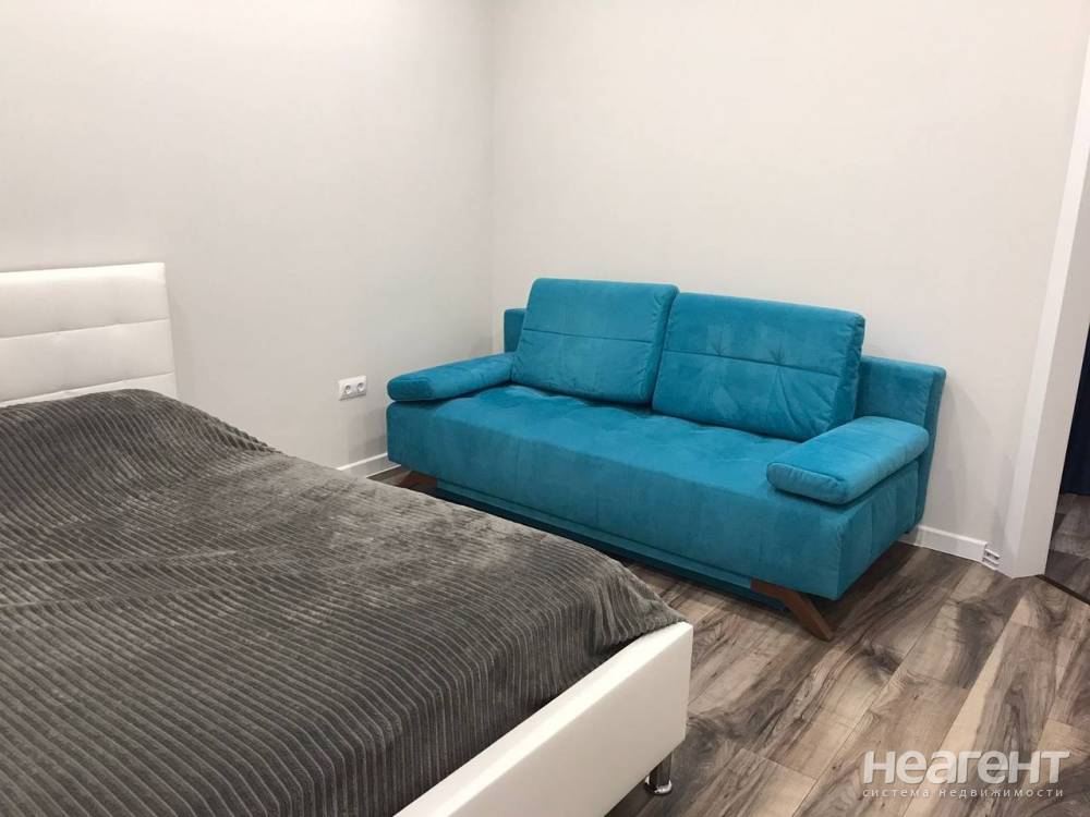 Сдается 1-комнатная квартира, 40 м²