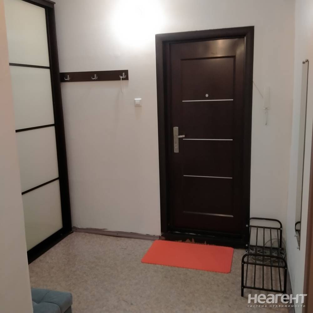 Сдается 1-комнатная квартира, 40 м²