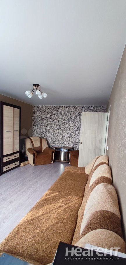 Продается 1-комнатная квартира, 39 м²