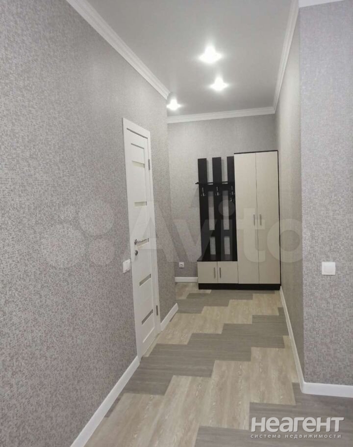 Сдается 1-комнатная квартира, 40 м²