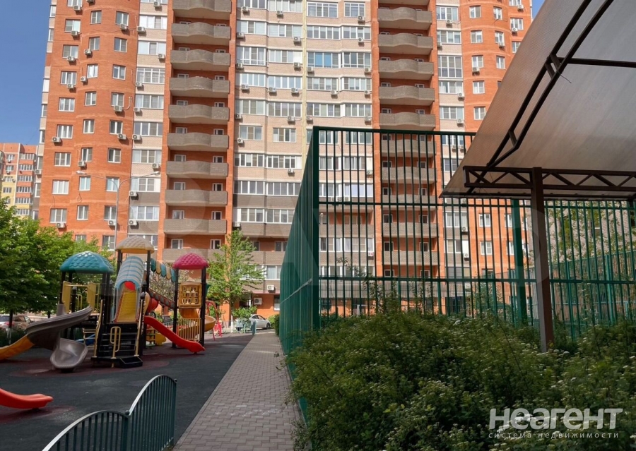 Продается 1-комнатная квартира, 47 м²