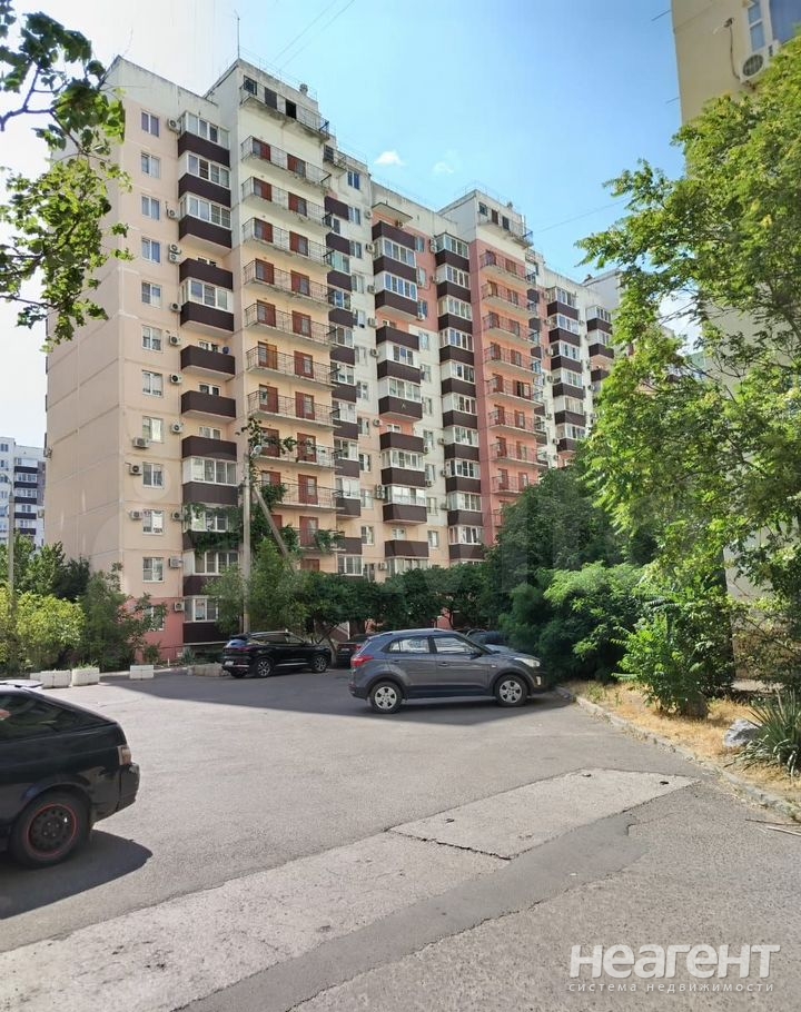 Продается 1-комнатная квартира, 32 м²