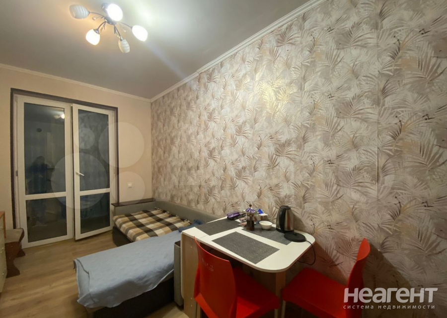 Продается 1-комнатная квартира, 45,7 м²