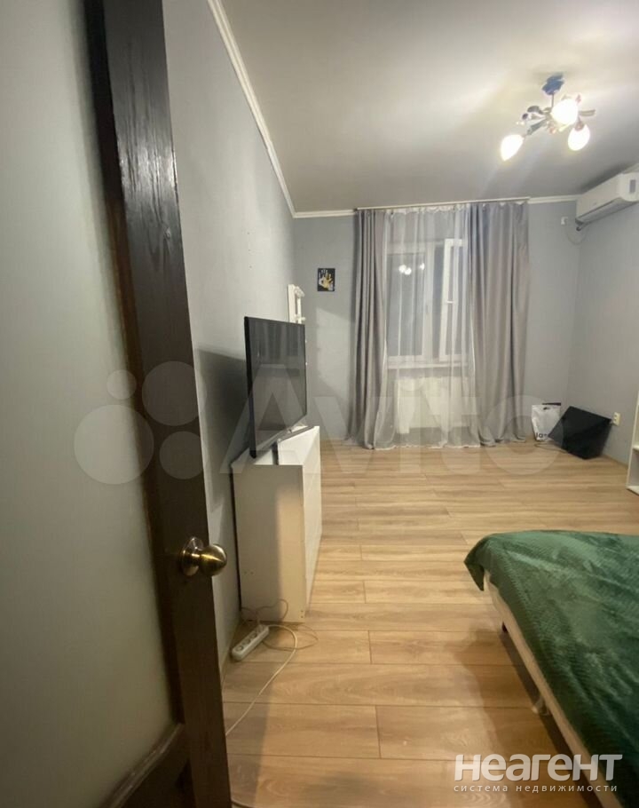 Продается 1-комнатная квартира, 45,7 м²