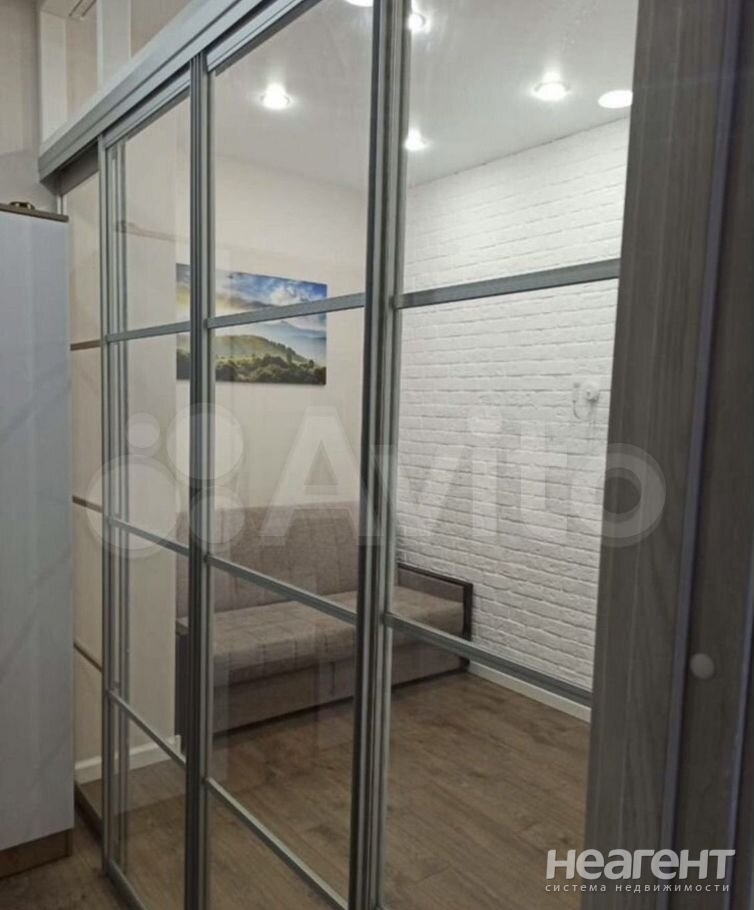 Продается 1-комнатная квартира, 52 м²