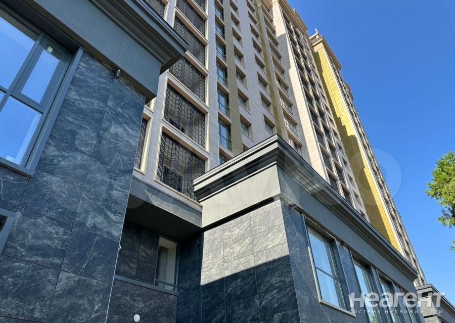 Продается 3-х комнатная квартира, 123 м²