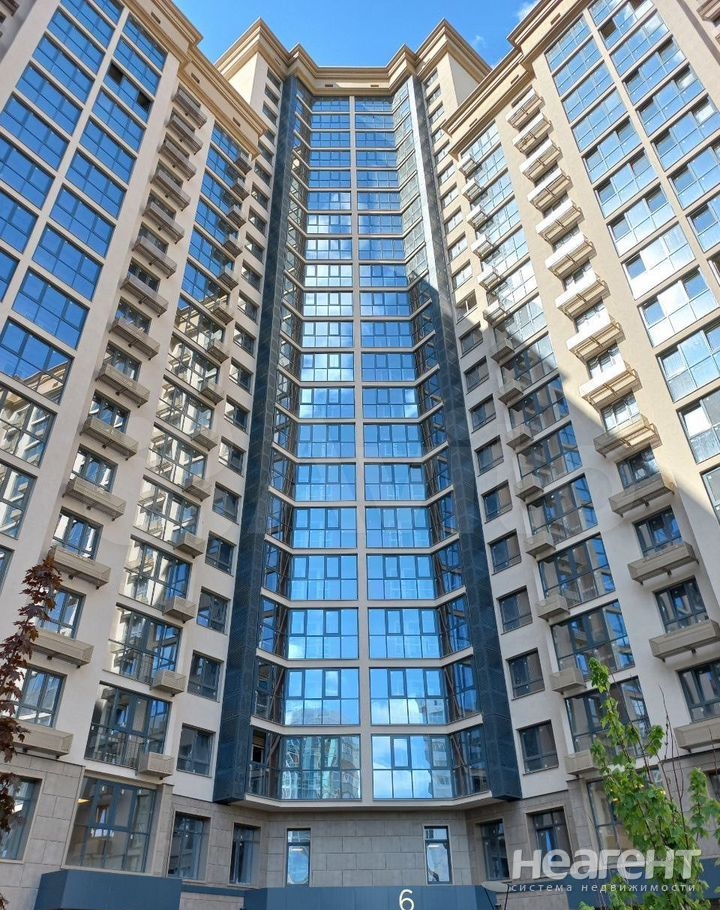 Продается 3-х комнатная квартира, 123 м²