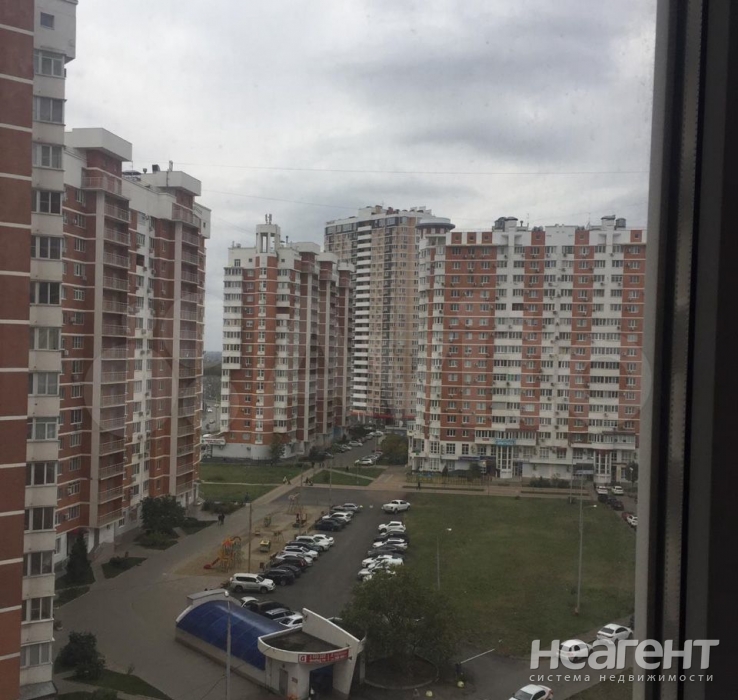 Продается 1-комнатная квартира, 35 м²