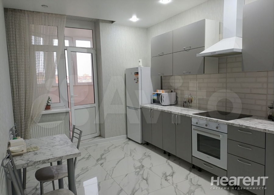 Продается 1-комнатная квартира, 42,1 м²