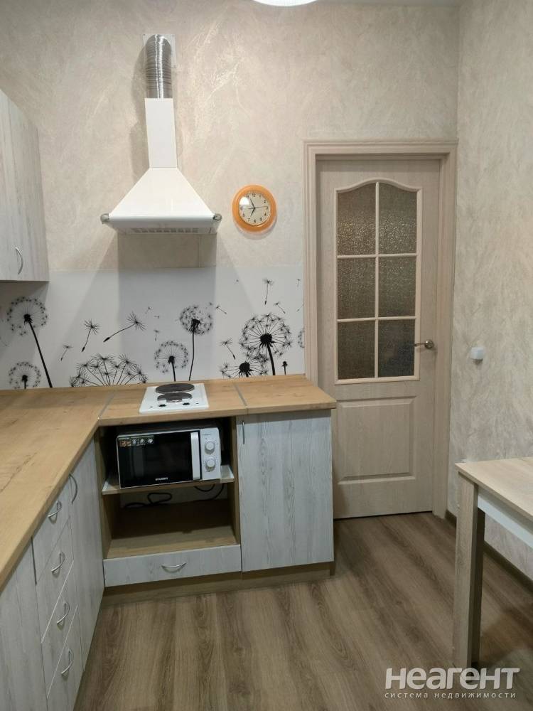 Сдается 1-комнатная квартира, 30 м²